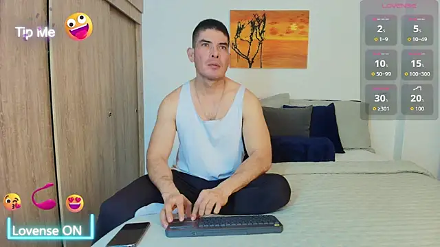 Snapshot of Andrewstelle_coleman chatting on September 9, 2025, 2:43 am Andrewstelle coleman online show from September 9, 2025, 2:43 am