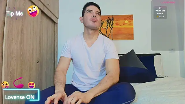 Snapshot of Andrewstelle_coleman chatting on October 15, 2025, 4:00 am Andrewstelle coleman online show from October 15, 2025, 4:00 am