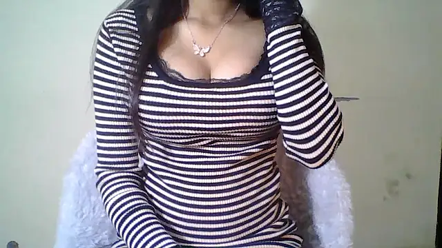 Snapshot of Naughty_Nayra chatting on November 13, 2025, 4:11 pm Naughty Nayra online show from November 13, 2025, 4:11 pm