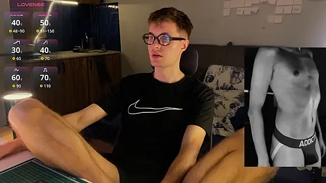 Leonnextdoor online show from February 27, 2026, 5:13 pm