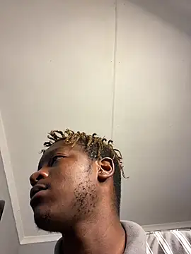 Snapshot of Redfucks333 chatting on February 21, 2026, 6:21 pm Redfucks333 online show from February 21, 2026, 6:21 pm