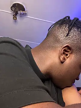 Redfucks333 online show from November 12, 2025, 10:57 pm