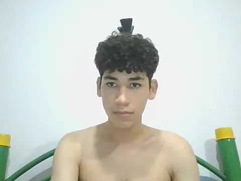 leo teen online show from January 17, 2025, 2:39 am