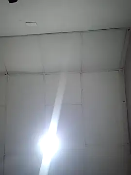 leo teen online show from April 4, 2026, 3:46 am