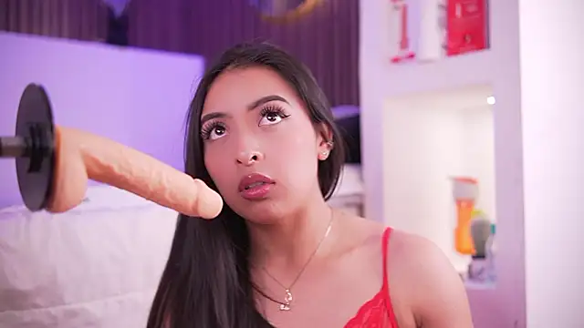 Camila dupont online show from March 19, 2026, 3:50 am