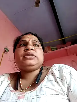 Snapshot of Aadhya_Bahri chatting on February 24, 2025, 12:05 pm Aadhya Bahri online show from February 24, 2025, 12:05 pm