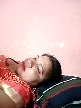 Snapshot of Aadhya_Bahri chatting on February 28, 2025, 11:01 pm Aadhya Bahri online show from February 28, 2025, 11:01 pm