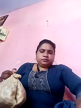 Snapshot of Aadhya_Bahri chatting on March 6, 2025, 7:58 am Aadhya Bahri online show from March 6, 2025, 7:58 am
