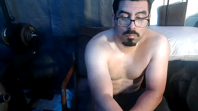 Snapshot of k1oudE chatting on June 2, 2026, 9:20 am k1oudE online show from June 2, 2026, 9:20 am