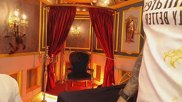 MarcoVitto online show from November 4, 2025, 8:01 pm