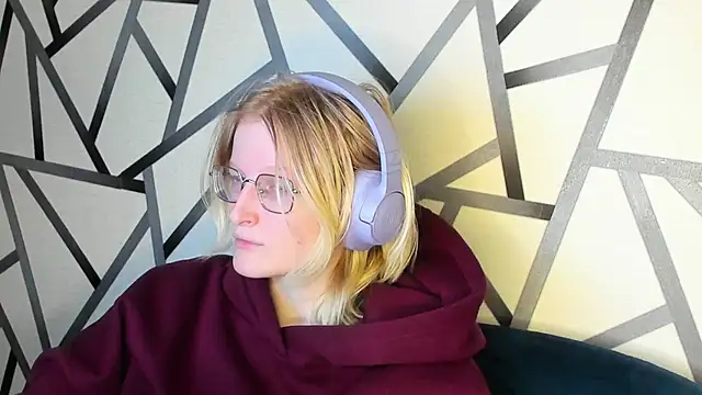 Snapshot of ElizabethHarpper chatting on November 26, 2025, 1:16 am ElizabethHarpper online show from November 26, 2025, 1:16 am