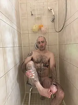 Faded-Solo online show from December 2, 2025, 10:11 pm