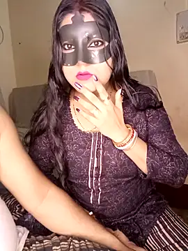 Hot muskaan online show from May 5, 2026, 5:05 pm