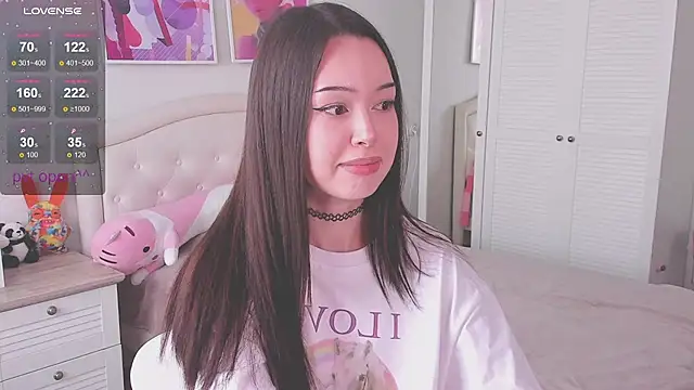 Snapshot of kittenrisha chatting on February 9, 2026, 6:11 am kittenrisha online show from February 9, 2026, 6:11 am