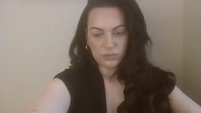 Gigi-Honey online show from June 17, 2026, 11:09 am