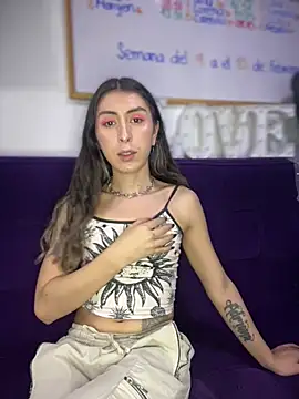 Snapshot of Sara_Davina chatting on February 14, 2026, 11:49 pm Sara Davina online show from February 14, 2026, 11:49 pm