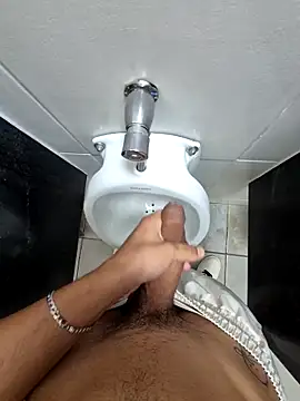 Snapshot of MALIK-PARVATI chatting on November 23, 2025, 5:56 pm MALIK-PARVATI online show from November 23, 2025, 5:56 pm