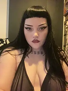 Gothicsiren online show from March 21, 2025, 5:02 pm