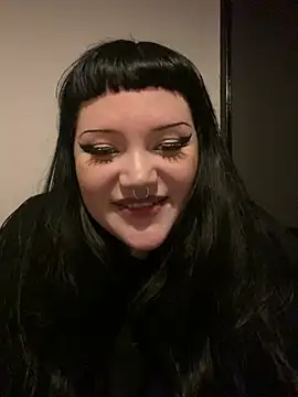 Gothicsiren online show from December 29, 2024, 5:42 am