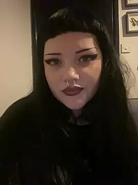 Gothicsiren online show from January 3, 2025, 11:44 pm