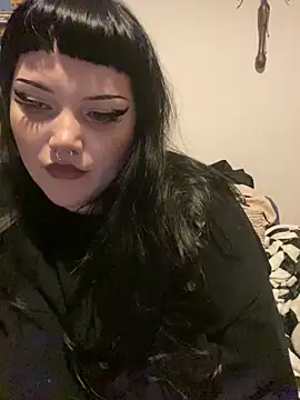 Gothicsiren online show from January 19, 2025, 1:53 am