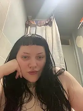 Gothicsiren online show from December 28, 2024, 7:43 pm