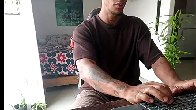 Adam Valenciia online show from June 9, 2026, 3:46 pm
