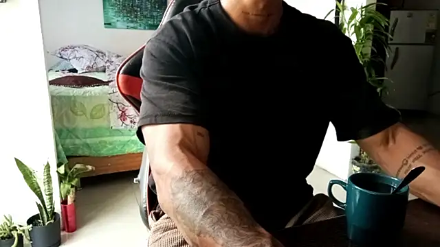 Snapshot of Adam_Valenciia chatting on July 12, 2026, 3:24 pm Adam Valenciia online show from July 12, 2026, 3:24 pm