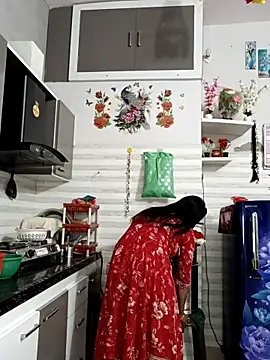 Best-Couple online show from November 8, 2025, 3:21 am