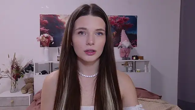 Nellie Medina online show from November 23, 2025, 2:49 pm