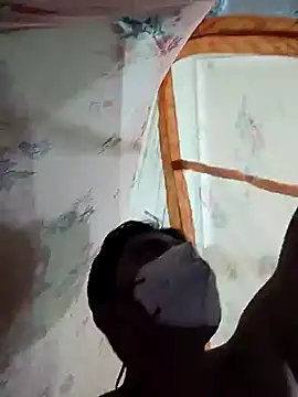 Snapshot of Whitehouse01 chatting on March 17, 2025, 5:27 pm Whitehouse01 online show from March 17, 2025, 5:27 pm