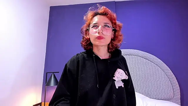 Snapshot of lee_Powder chatting on March 18, 2025, 11:00 am lee Powder online show from March 18, 2025, 11:00 am