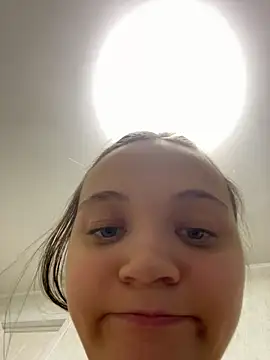 TheYourL online show from November 9, 2025, 5:28 pm