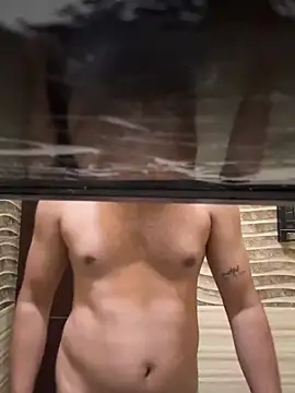 skyisthelimit12 online show from March 4, 2025, 2:49 am