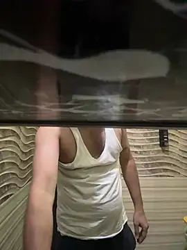 skyisthelimit12 online show from December 30, 2024, 2:42 am