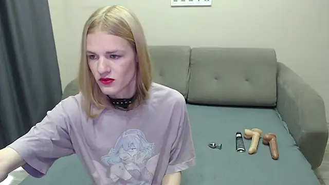 blaire  18 online show from February 18, 2025, 5:42 am