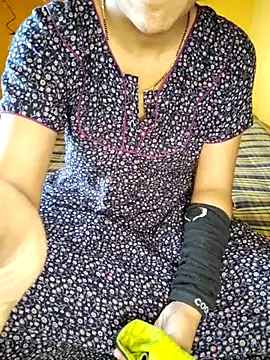 lovelygirl4567 online show from March 7, 2025, 5:29 am