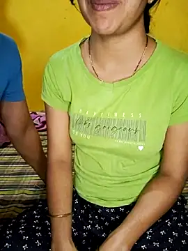 lovelygirl4567 online show from March 9, 2025, 4:33 pm