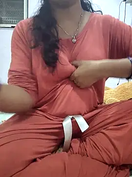 lovelygirl4567 online show from May 4, 2026, 3:37 pm