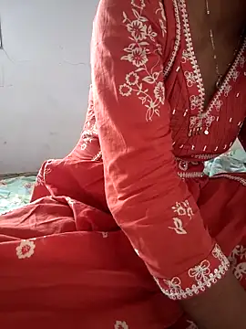 lovelygirl4567 online show from April 30, 2026, 5:03 am