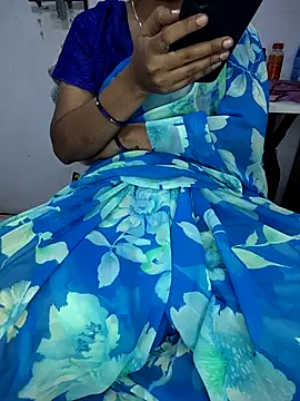 Snapshot of lovelygirl4567 chatting on February 13, 2026, 5:02 pm lovelygirl4567 online show from February 13, 2026, 5:02 pm