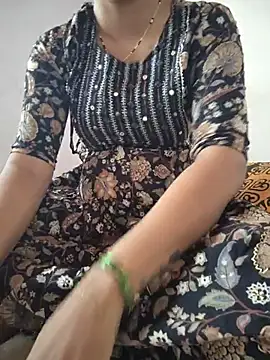 Snapshot of lovelygirl4567 chatting on June 18, 2026, 5:28 am lovelygirl4567 online show from June 18, 2026, 5:28 am