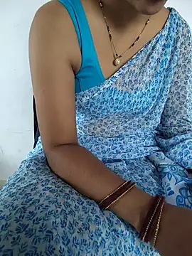 Snapshot of lovelygirl4567 chatting on July 9, 2026, 5:41 am lovelygirl4567 online show from July 9, 2026, 5:41 am