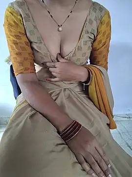 Snapshot of lovelygirl4567 chatting on July 11, 2026, 3:29 am lovelygirl4567 online show from July 11, 2026, 3:29 am