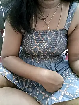 Snapshot of Tamil_Vishalini chatting on November 28, 2025, 7:14 pm Tamil Vishalini online show from November 28, 2025, 7:14 pm