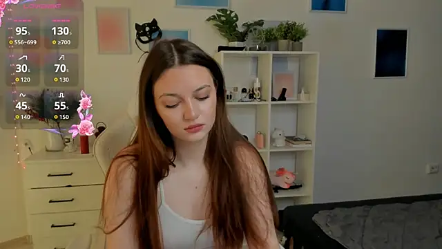 MiaVixxen online show from November 13, 2025, 4:49 am