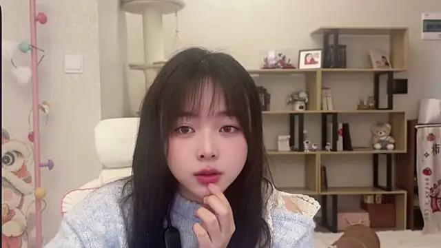 Snapshot of Chenjing0 chatting on December 14, 2025, 3:35 am Chenjing0 online show from December 14, 2025, 3:35 am