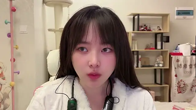 Chenjing0 online show from March 11, 2026, 1:05 pm