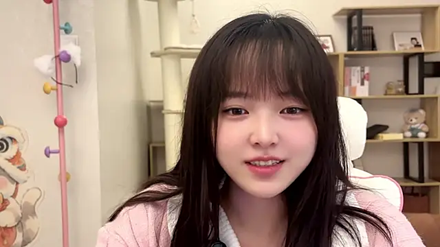 Snapshot of Chenjing0 chatting on October 31, 2025, 2:57 pm Chenjing0 online show from October 31, 2025, 2:57 pm