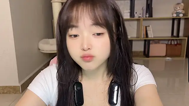 Snapshot of Chenjing0 chatting on October 7, 2025, 2:23 am Chenjing0 online show from October 7, 2025, 2:23 am